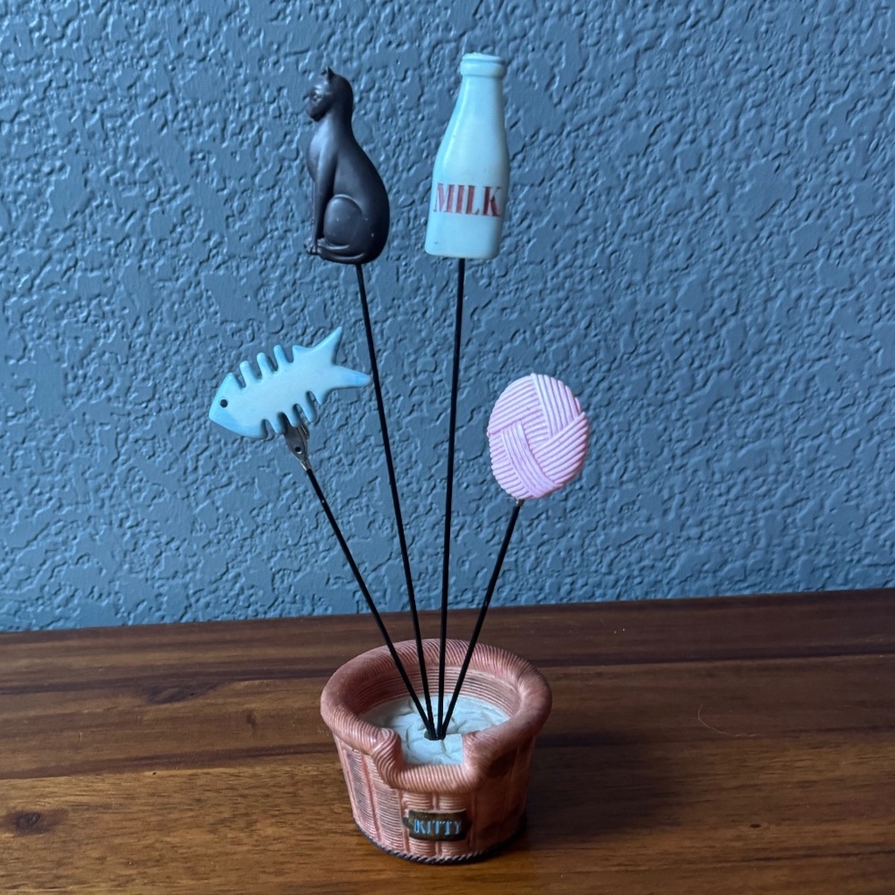 Cat Picture Holder
